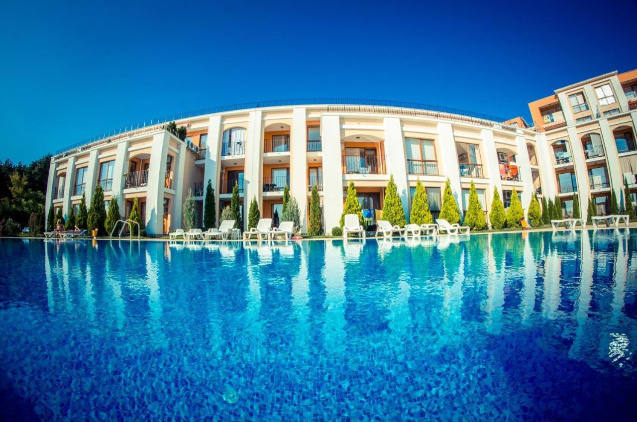 Grand Resort - Imperial Crown Fort Club - Prestige Apartments Елените Экстерьер фото